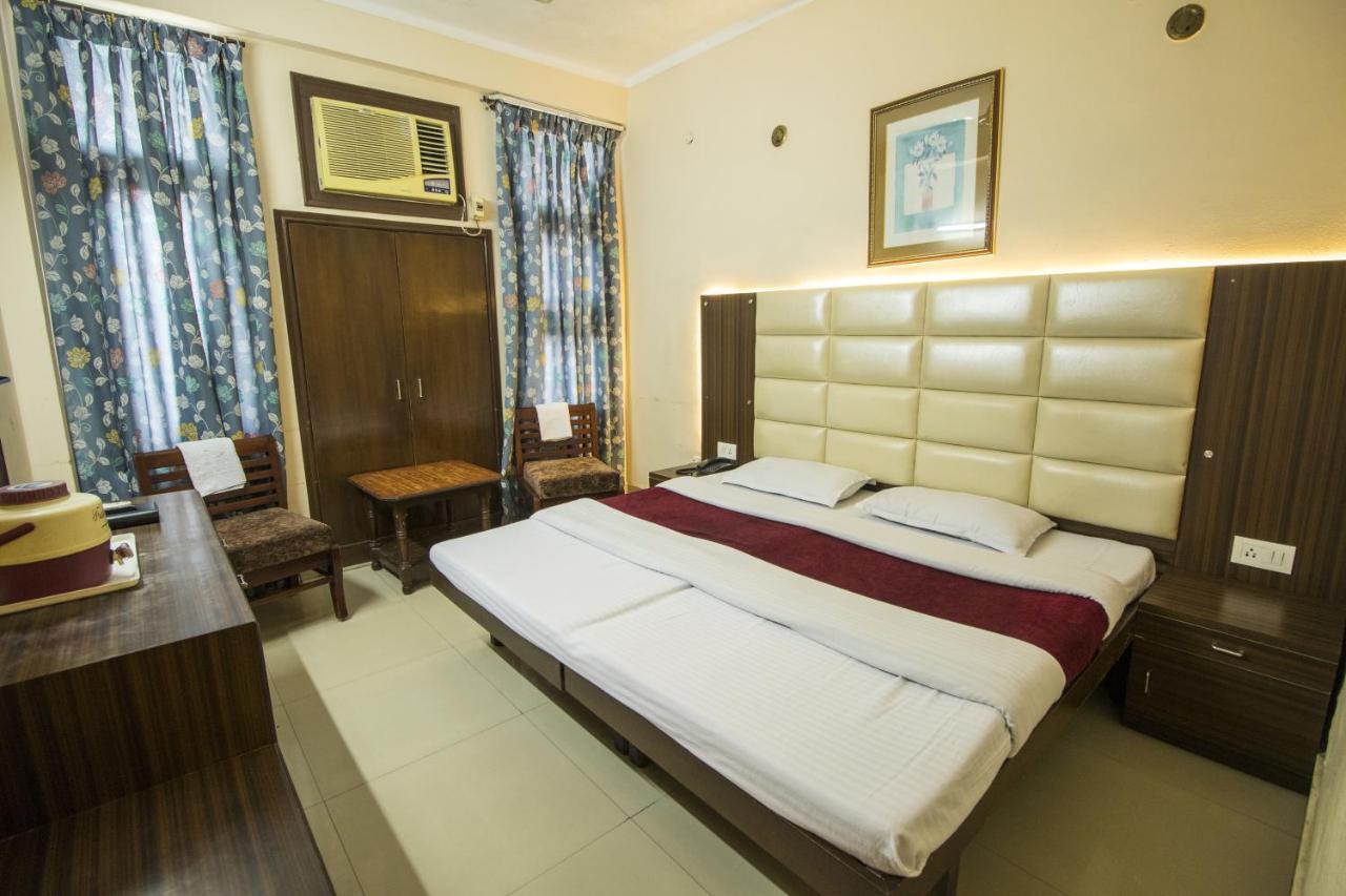 Wow Stayz2 Hotel Jahanvi Dale 하리드와르 외부 사진