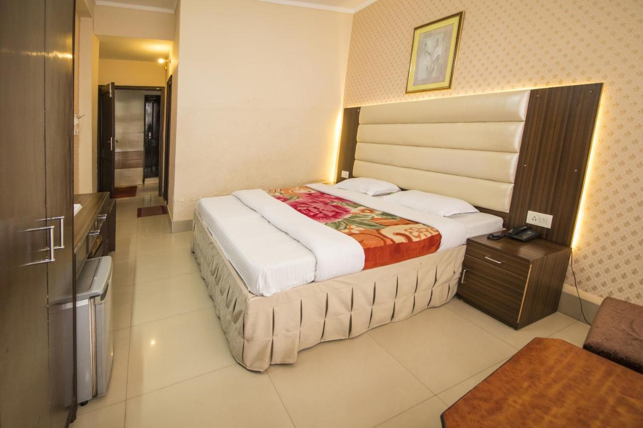 Wow Stayz2 Hotel Jahanvi Dale 하리드와르 외부 사진
